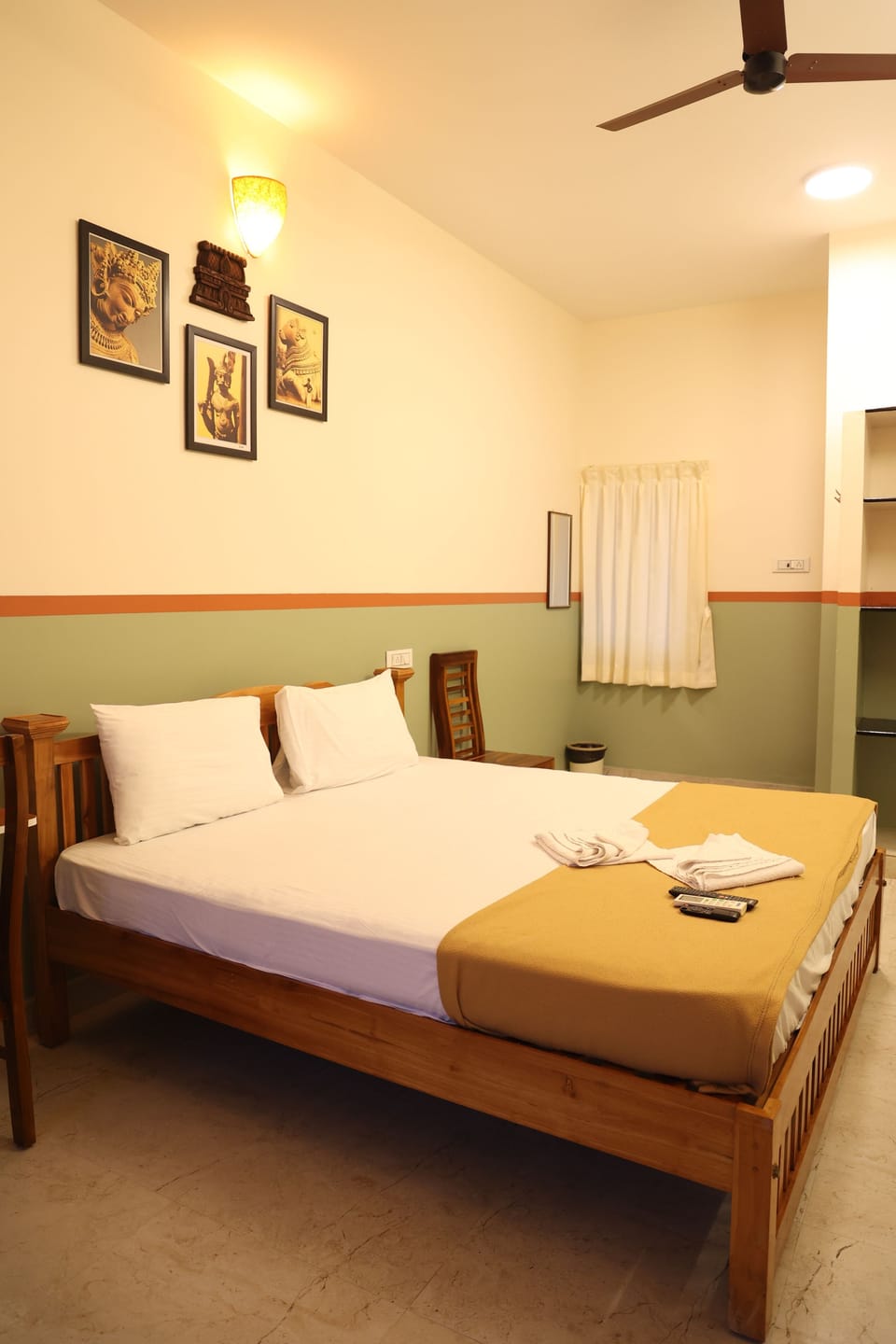 Deluxe Double or Twin Room, 1 King Bed, Balcony, Mountain View | Desk, laptop workspace, WiFi (free)