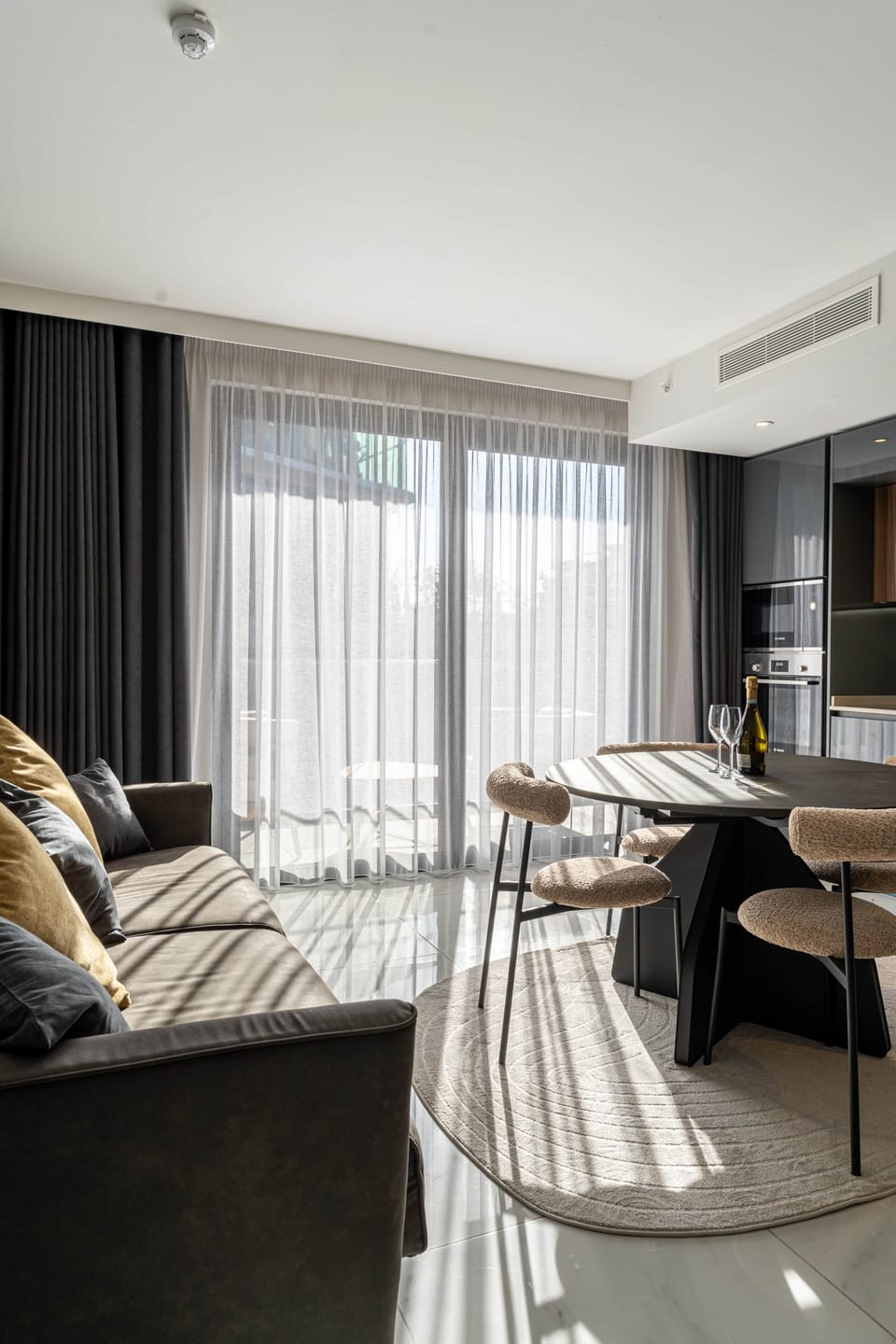 Feel the golden hour shine through your livingroom