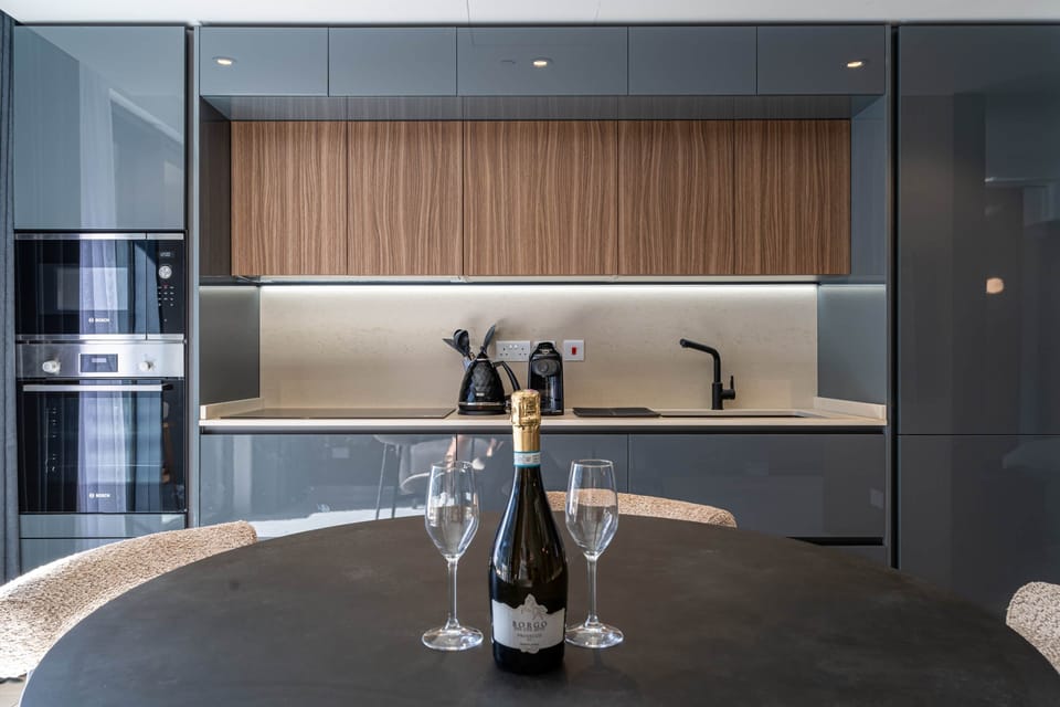 Kitchen Dining Area