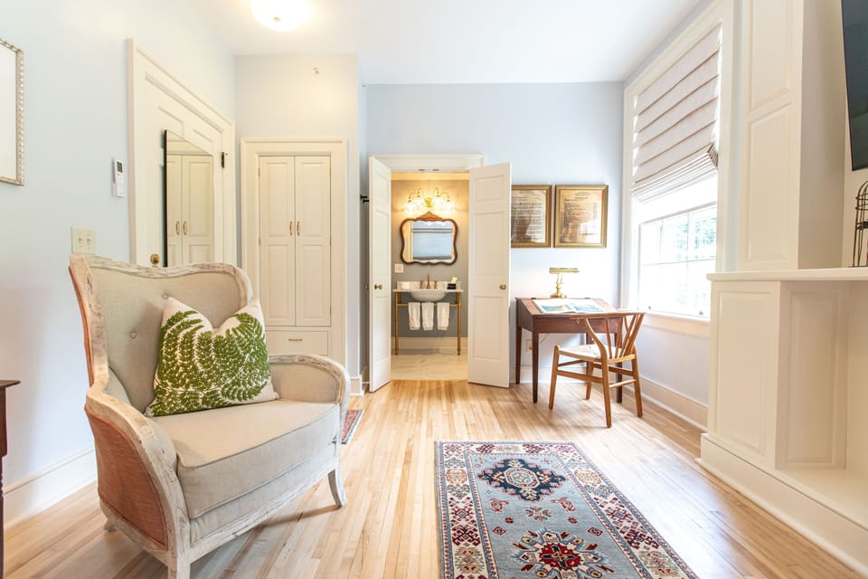 Luxury Double Room, 1 King Bed, Non Smoking, Ground Floor | Free WiFi