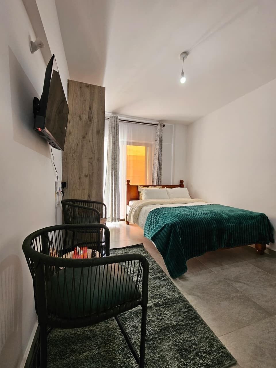 Apartment, Balcony, City View | Soundproofing, free WiFi