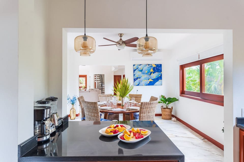 Luxury Villa | Dining