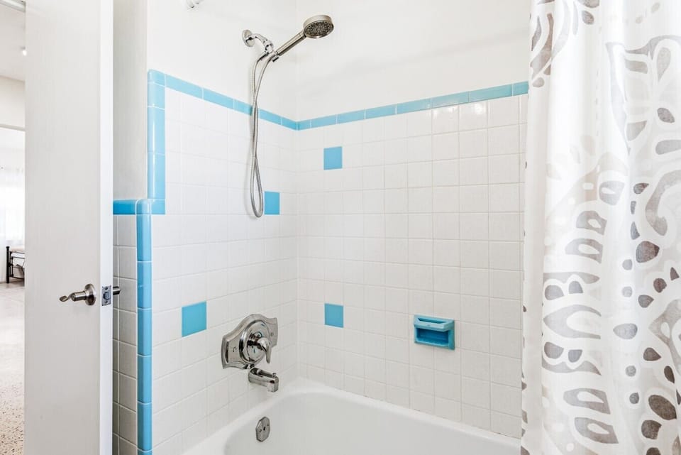 Full Bath