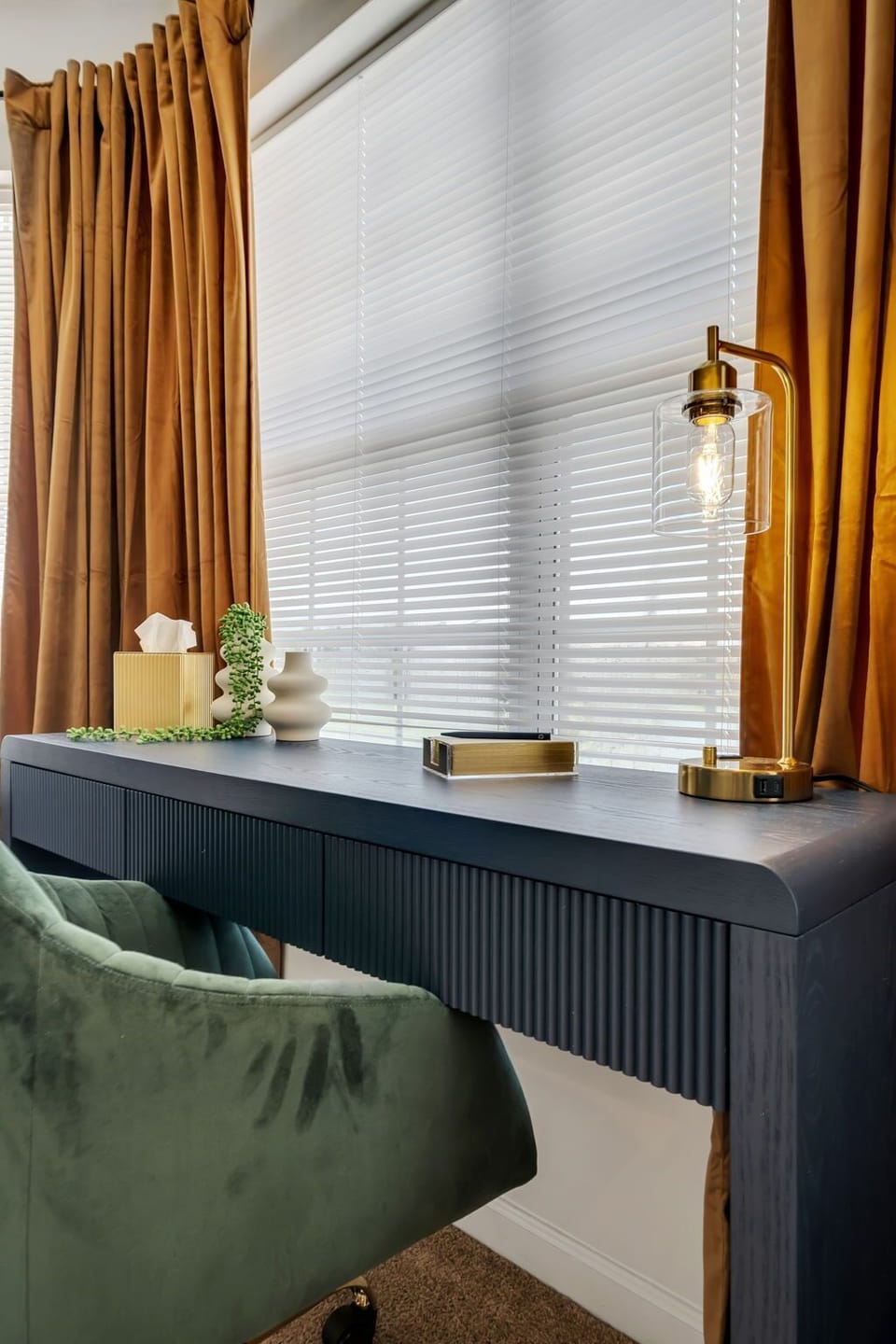 Elegant dedicated workspace