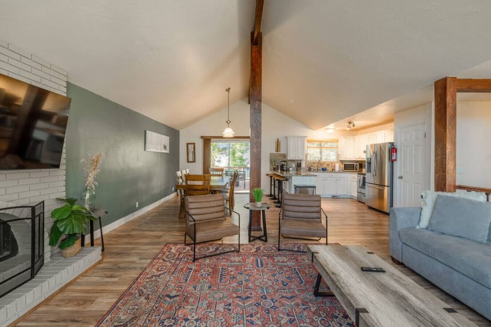 Vaulted ceiling and open living space