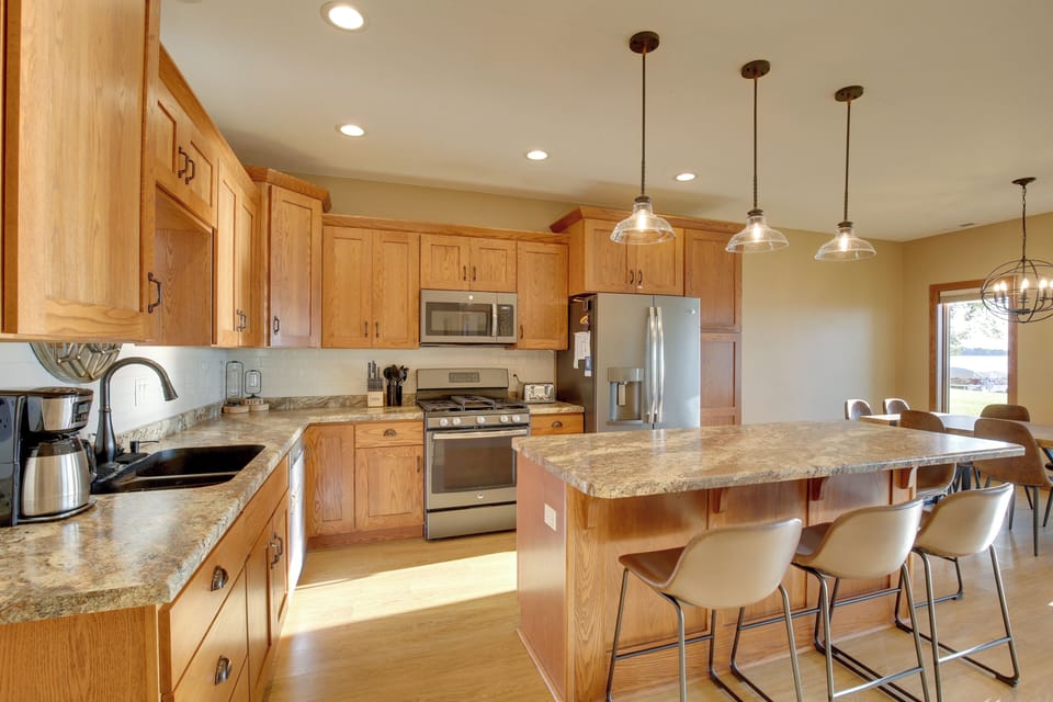 Kitchen | Drip Coffee Maker | Blender | Toaster | Cooking Basics
