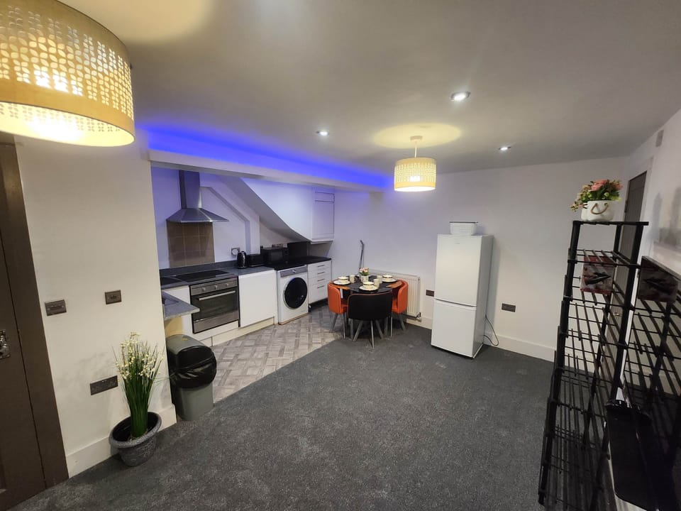 Charming Tudor White House Cottage  Room  Apartment  Kitchen Living Room Old Trafford  Manchester 