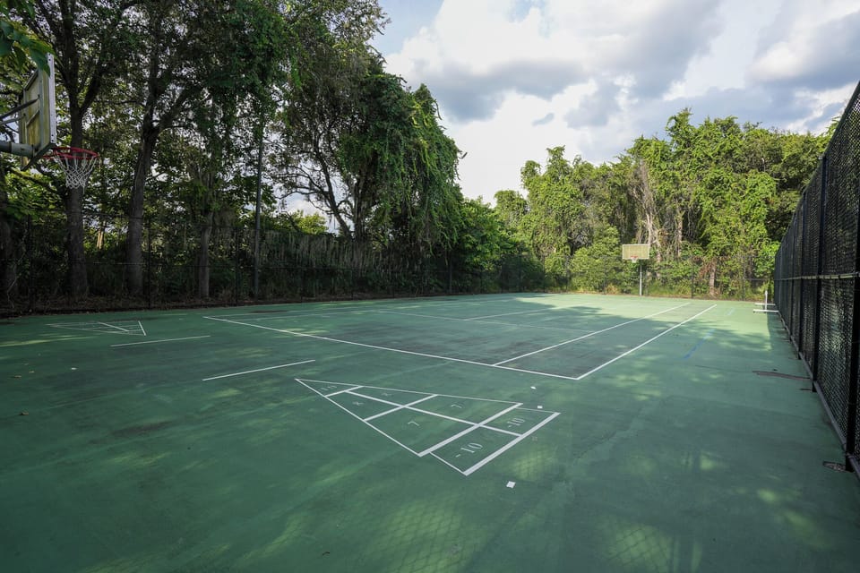 Sport court