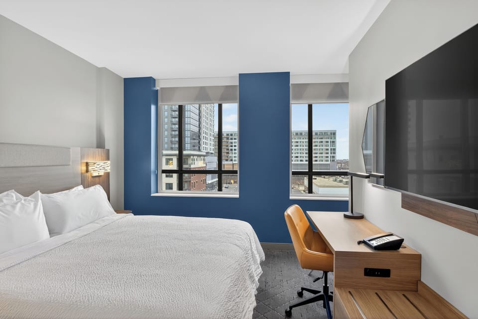 Suite, 1 King Bed | In-room safe, blackout drapes, soundproofing, iron/ironing board