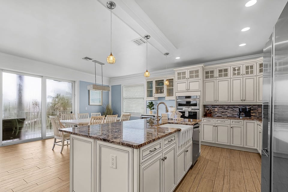 House, 5 Bedrooms | Private kitchen | Coffee/tea maker, fridge, oven, toaster