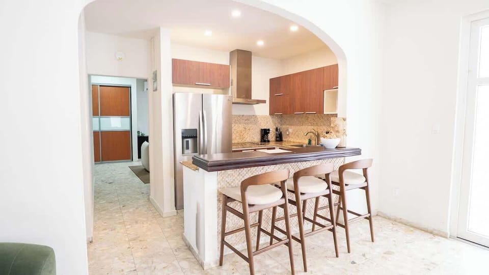 An open kitchen designed for easy meals and everyday convenience.