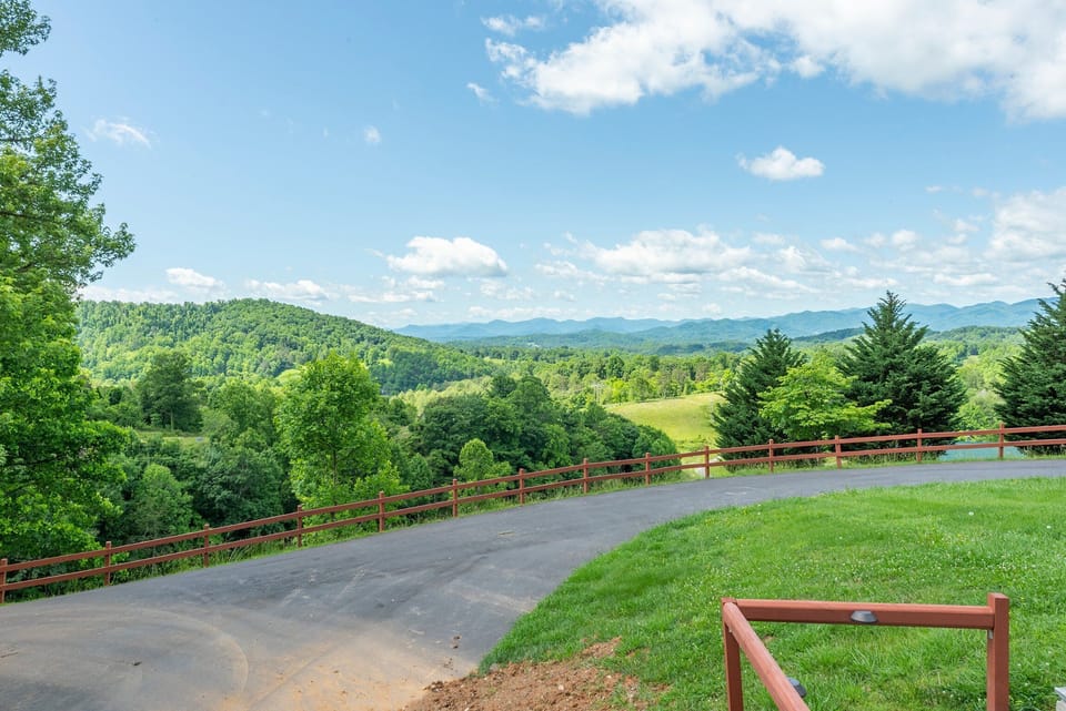 Marshall Skyline Retreat