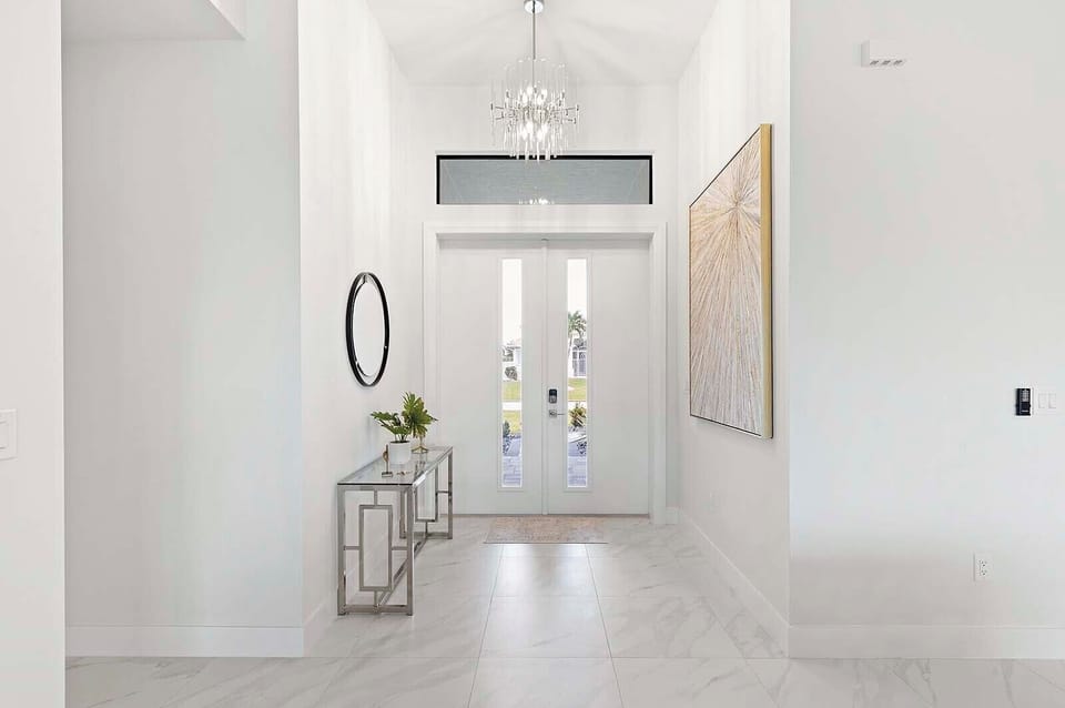 Foyer of Canal Breeze