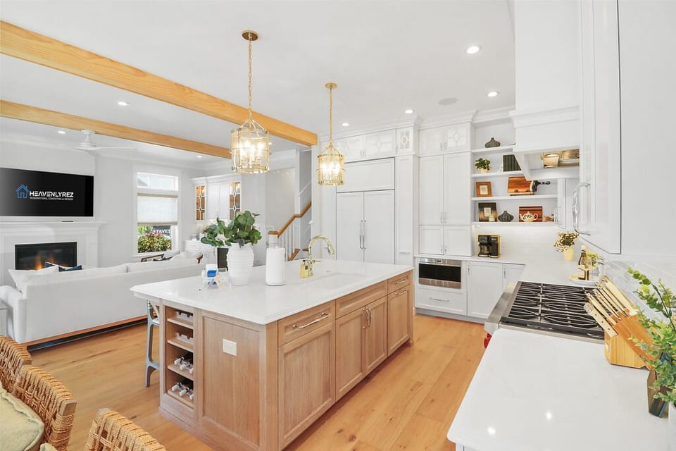 Gorgeous kitchen with modern amenities
