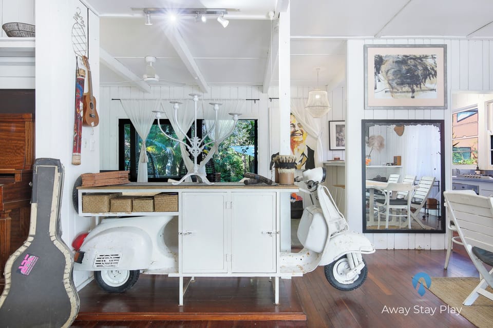 Unique Decor