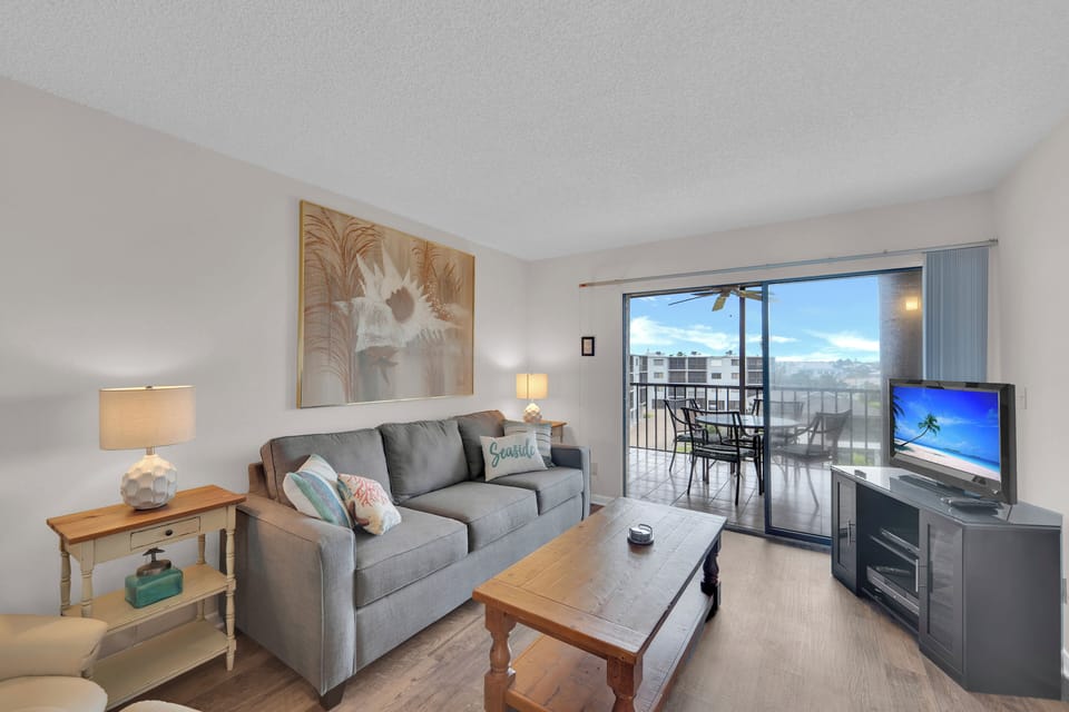 Welcome to your island vacation condo