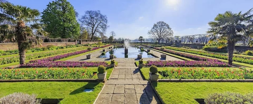 "Hyde park"  5-min walk