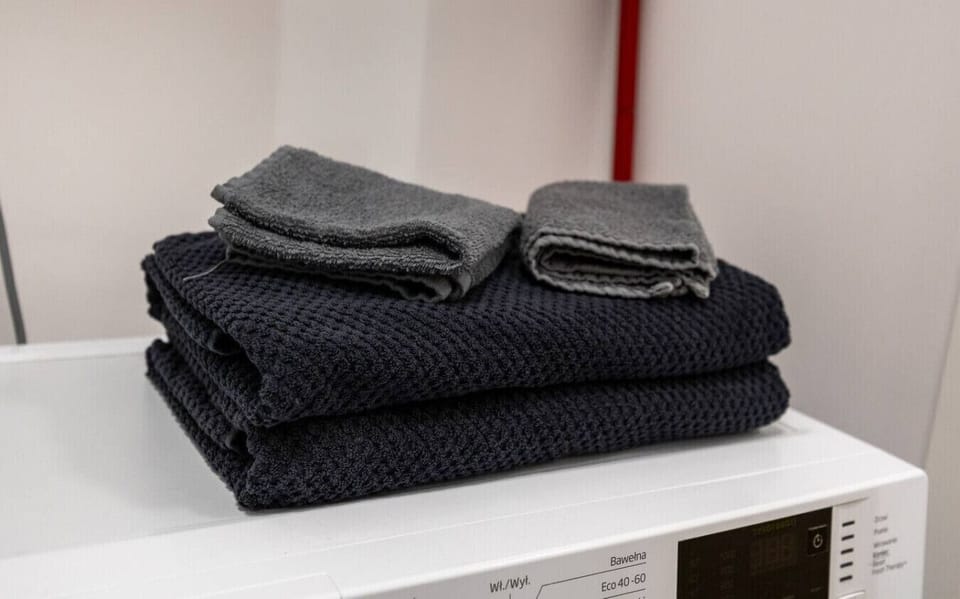 Towels Prepared for Guests Arrival | Stay Comfortably with RENTUJEMY.COM