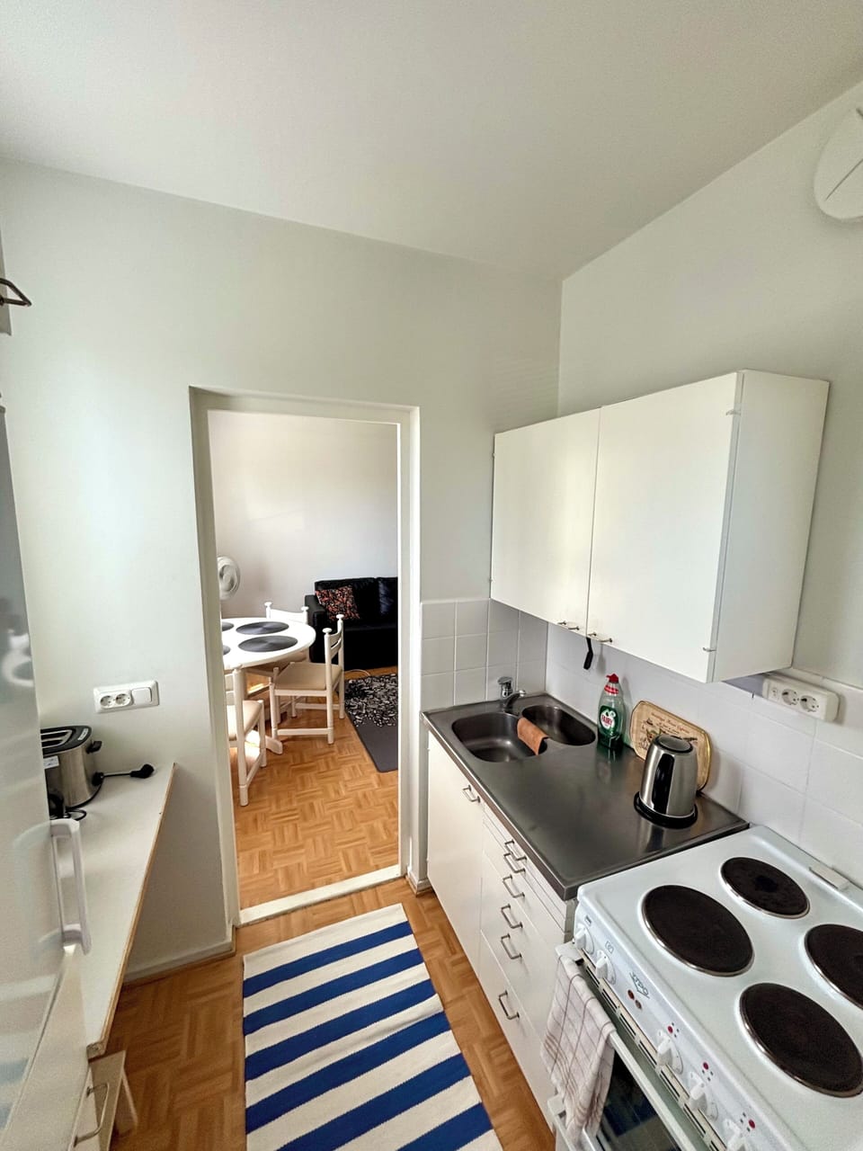 Apartment, 1 Bedroom, Hot Tub, Garden View | Interior