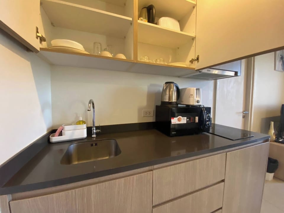 Apartment, 2 Bedrooms, Accessible, Smoking | Interior