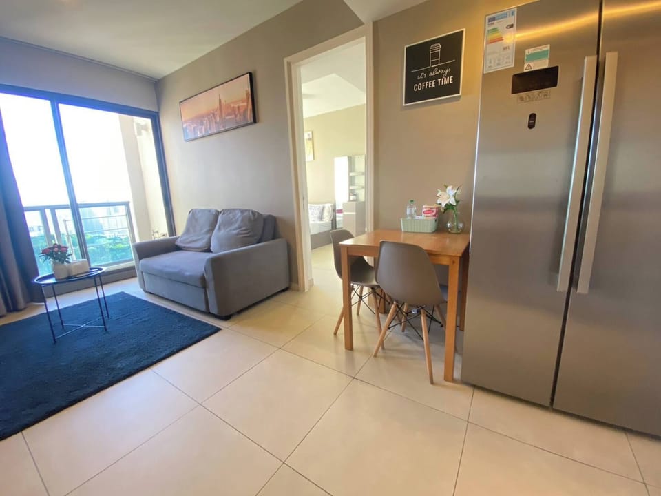 Apartment, 2 Bedrooms, Accessible, Smoking | Interior
