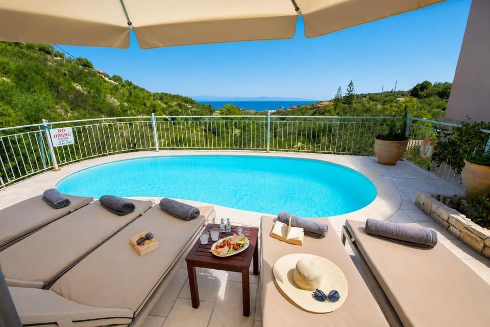 Private pool and terrace