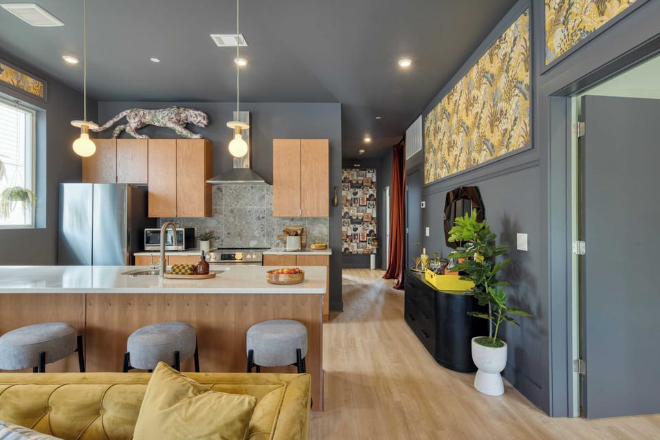 House (5 Bedrooms) | Interior