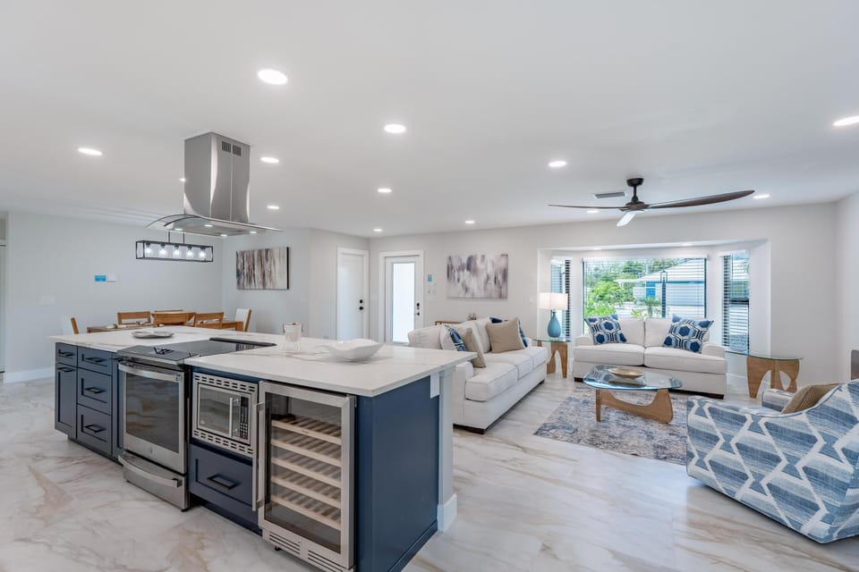 House, Multiple Beds (Seas The Day) | Interior