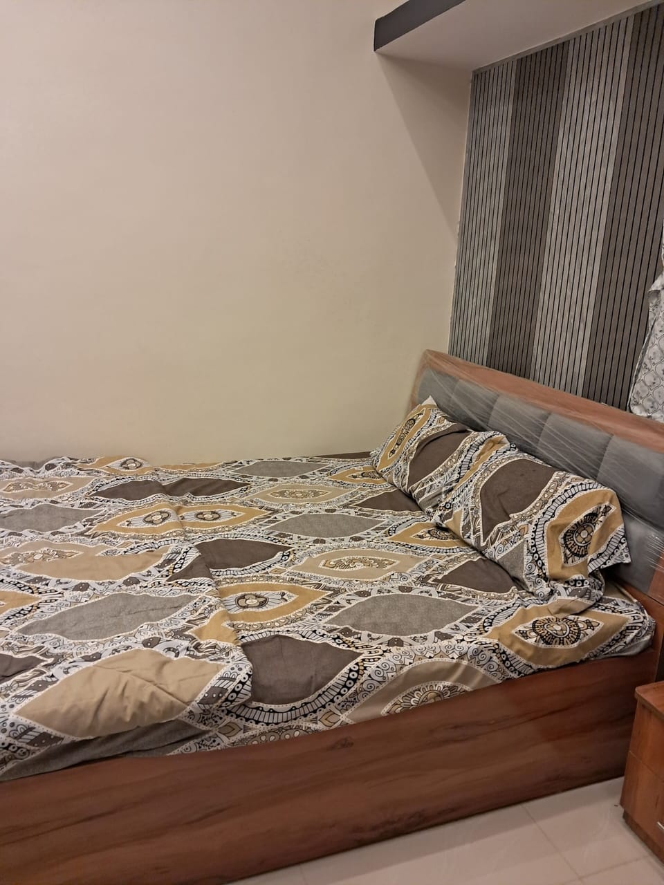 Double Room, Beach View | Laptop workspace, free WiFi, bed sheets