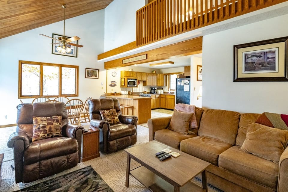 Main Floor Living Area 