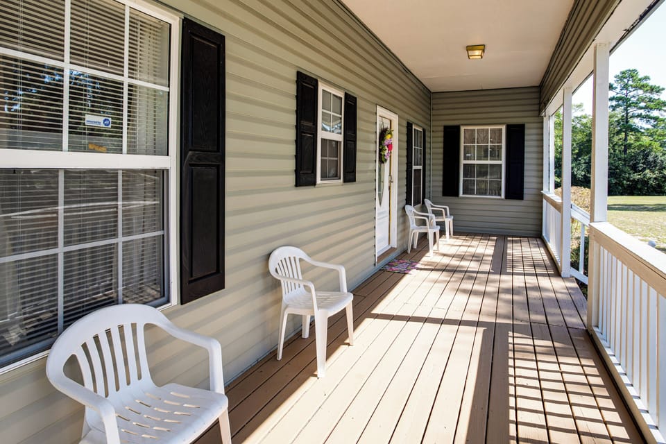 Covered Front Porch | Seating