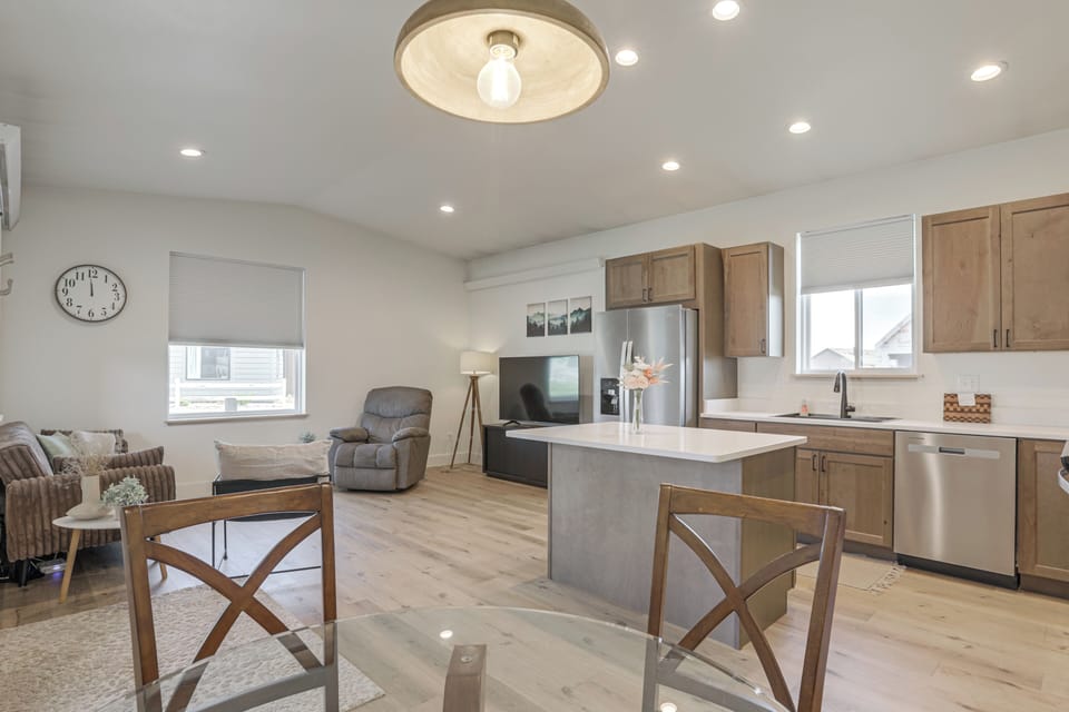 Dining Area | 1st Floor | Dishware/Flatware