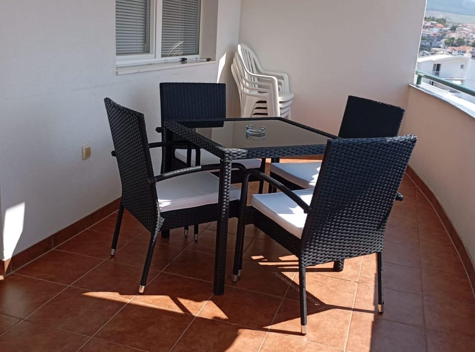 Apartment (Apartment Tonco Baška Voda With Sea ) | Balcony