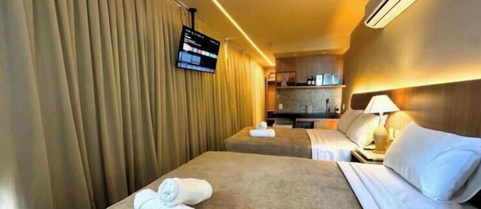 Laptop workspace, free WiFi