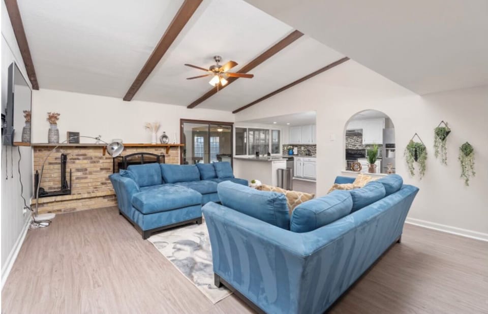 Lounge-ready and welcoming