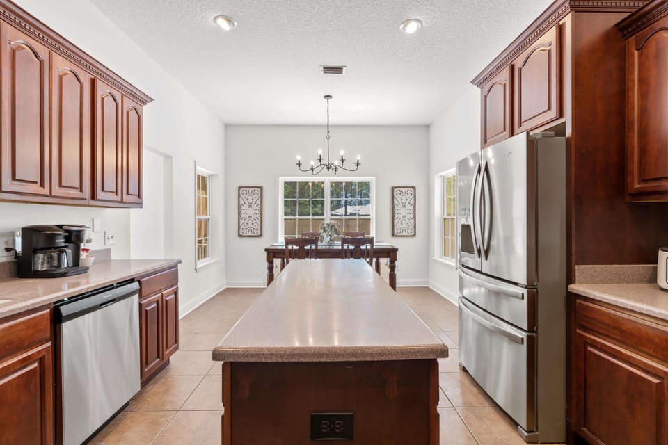 House, Multiple Beds, Pool Access, Pool View (Aqua Dream) | Private kitchen | Coffee/tea maker, fridge, microwave, oven