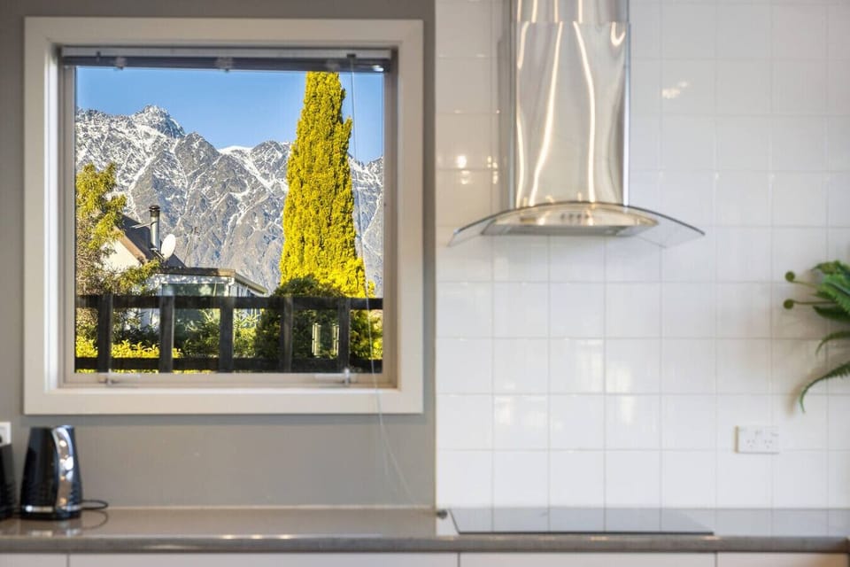 Prepare meals while soaking in breathtaking lake and mountain views!