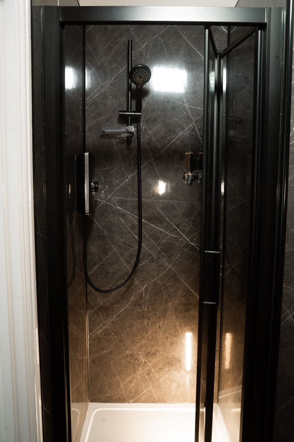 Double Room (Room 1) | Bathroom | Towels