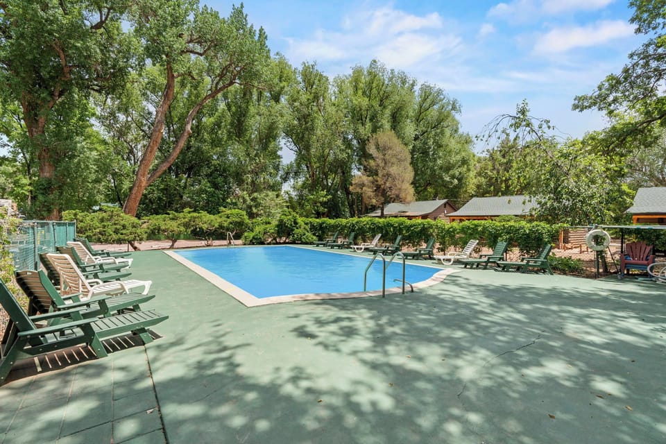 Seasonal outdoor pool