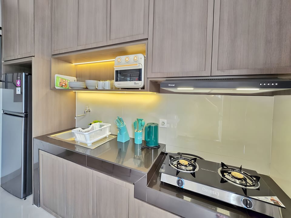 House, 3 Bedrooms | Private kitchen | Fridge, microwave, stovetop, rice cooker