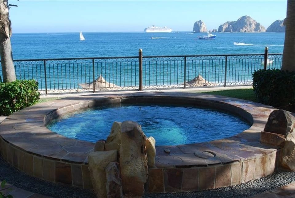 One of 5 hot tubs on the grounds of Villa La Estancia.