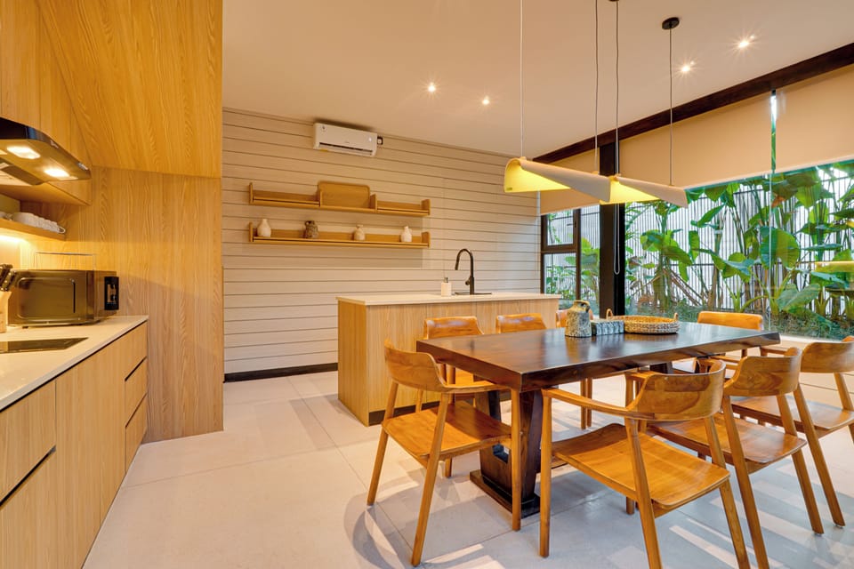 Villa, Pool View | Dining room