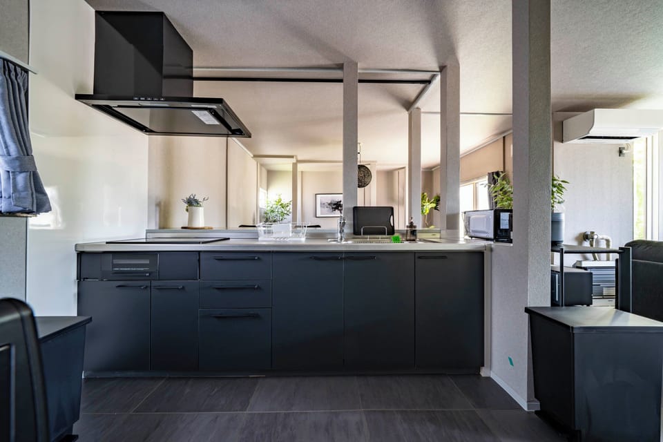 Fridge, microwave, stovetop, electric kettle