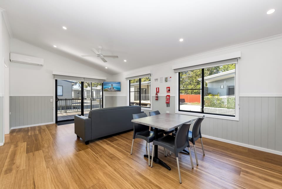 Superior Accessible 2 Bedroom Villa | In-room dining