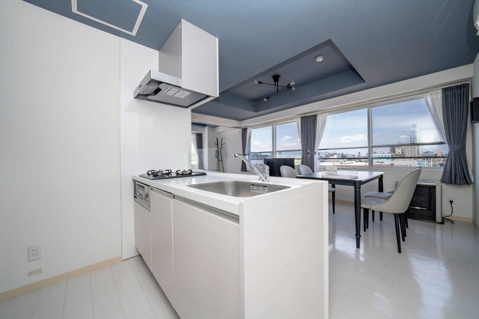 Fridge, microwave, stovetop, electric kettle