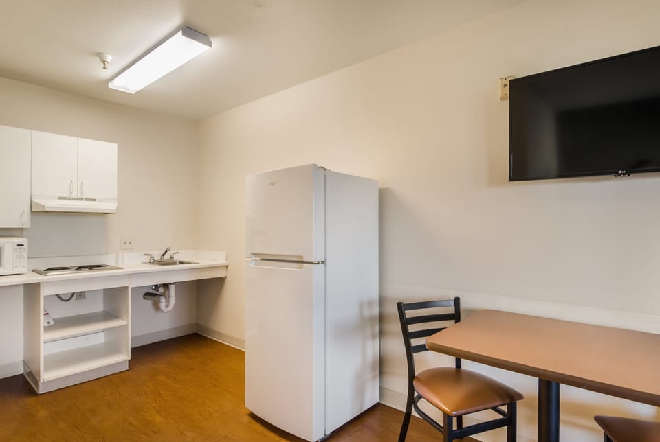 Studio, 1 Queen Bed, Accessible, Non Smoking | Private kitchenette | Fridge, microwave, stovetop