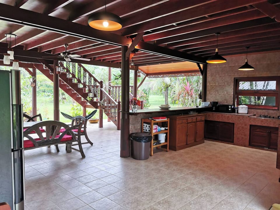 Villa, 4 Bedrooms, Accessible, Smoking | Interior