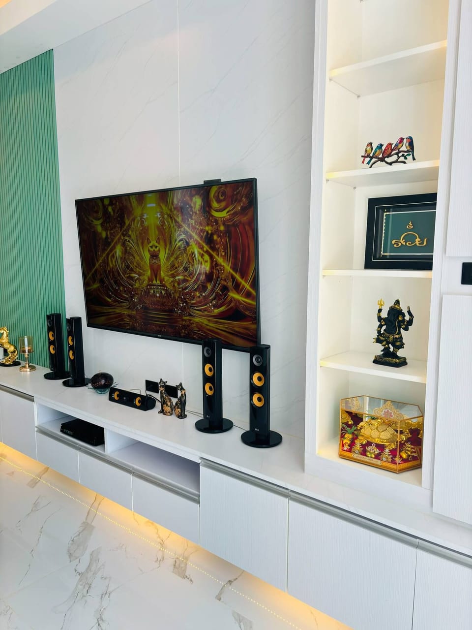 Villa, 5 Bedrooms, Accessible, Smoking | Interior