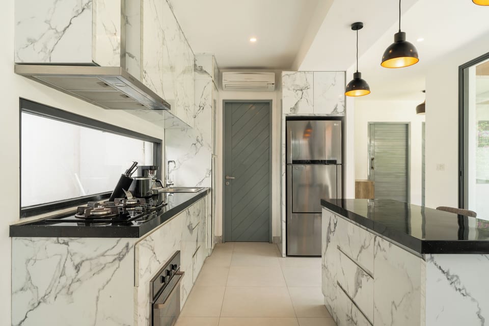 Deluxe Villa, 3 Bedrooms, Private Pool, Pool View | Private kitchen | Fridge, microwave, oven, stovetop