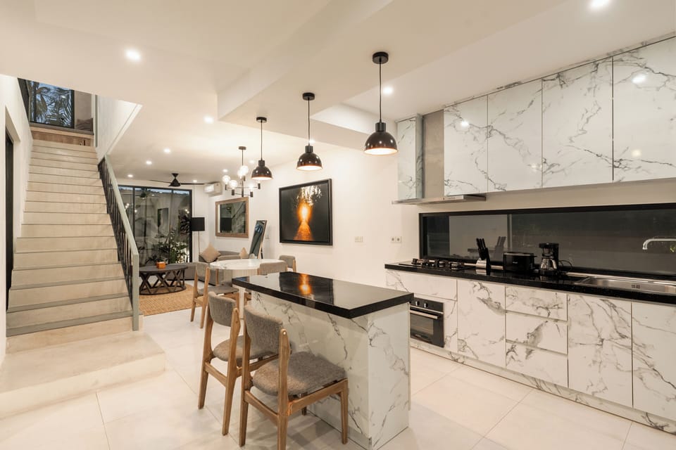 Deluxe Villa, 3 Bedrooms, Private Pool, Pool View | Dining room